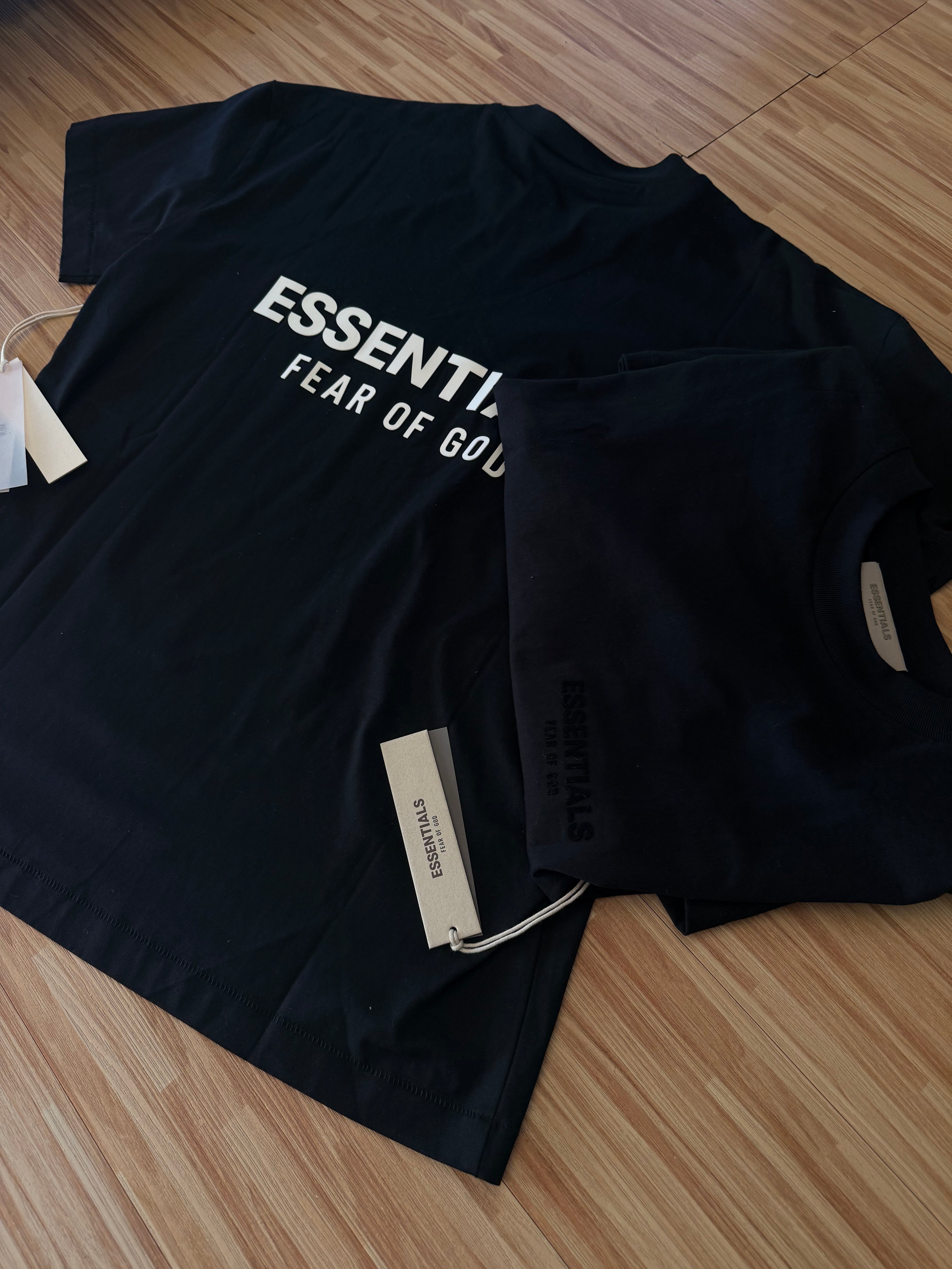 Playera ESSENTIALS TOTAL BLACK
